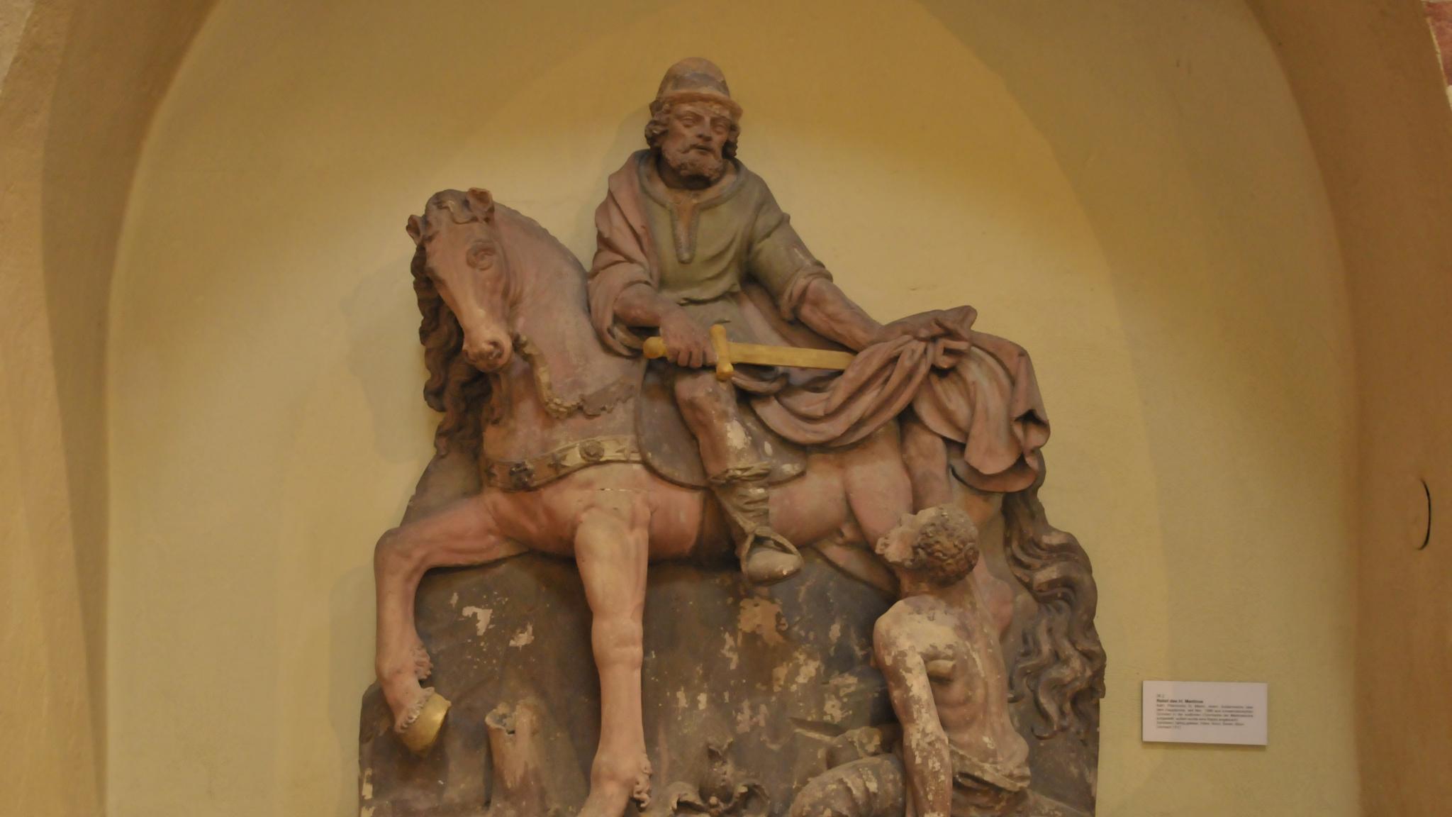 Relief des heiligen Martins in der Kirche St. Martin in Linz am Rhein