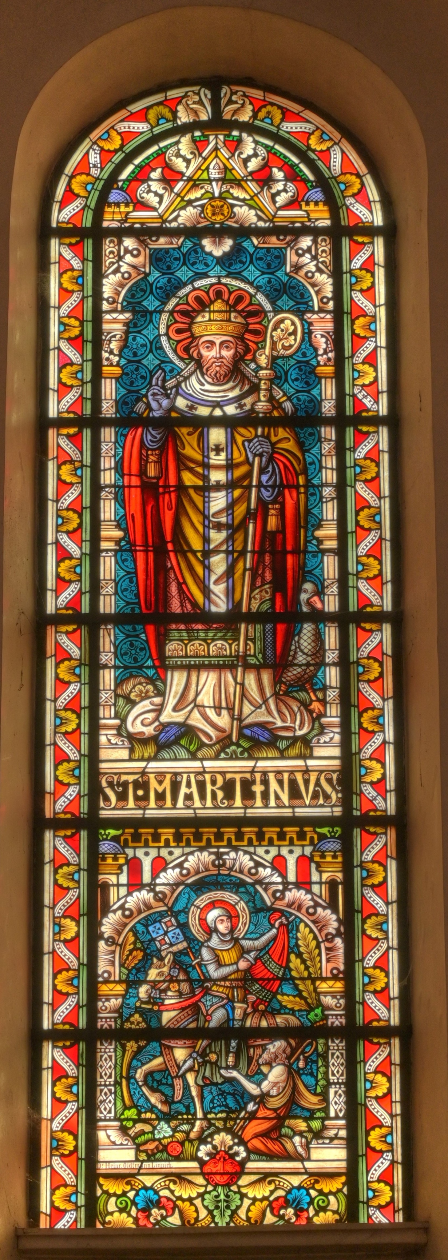 Martinsfenster in der katholischen Kirche St. Martin Engers