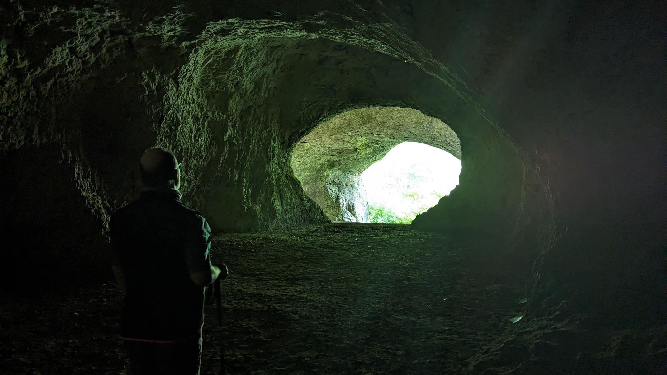 'Einsam sein' (Ludwigshöhle, Fränkische Schweiz)