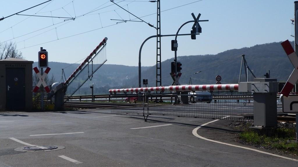 entlang der Bahn